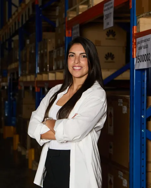 Valeria Torres - Equipo comercial Tienda Solar